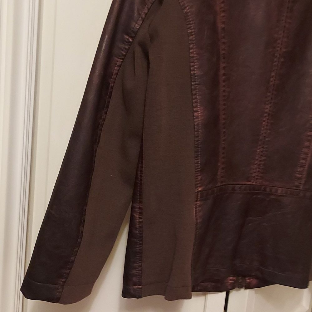 Distressed Faux Leather Jacket biker moto jacket brown size M zippered front - Picture 8 of 11